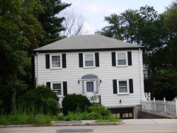 180 Dedham St, Newton, MA 02461-2118