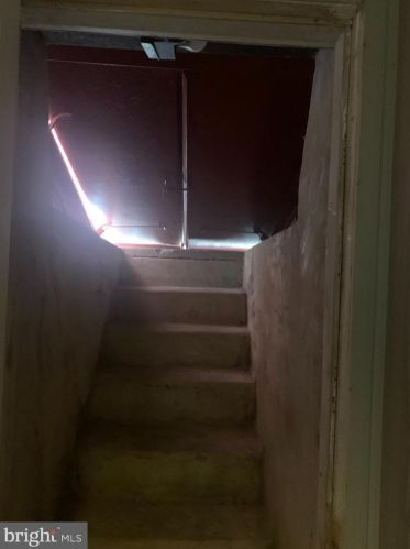 6822 Loretto Ave, Philadelphia PA 19111-5844 exterior