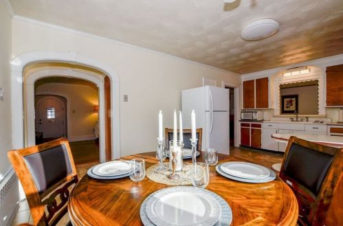 85 Caswell St, New Bedford MA 02745-2702 exterior