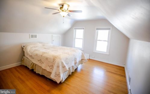 924 Belmont Ave, Camden NJ 08108-3221 exterior