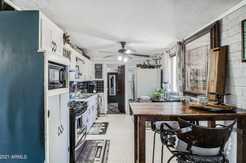 6302 Clarendon Ave, Phoenix AZ 85018-5710 exterior