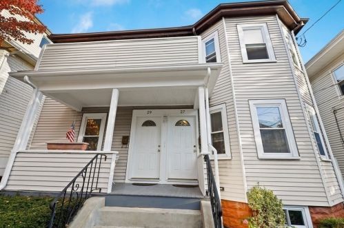 27 Newton St, Everett MA 02149-1722 exterior