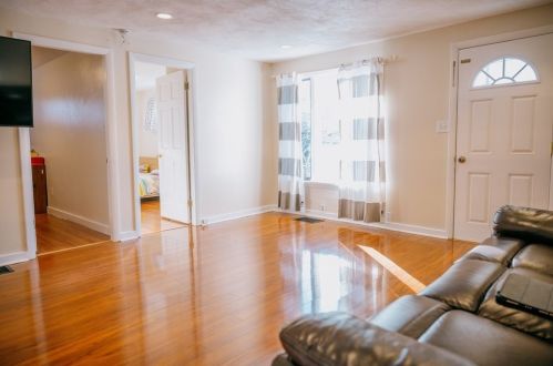 23 Burroughs Rd, North Reading MA 01864-1203 exterior