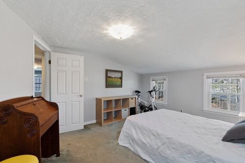 14 Meadow Ln, Worcester MA  01602-1604 exterior