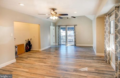 495 Edgewater Ave, West Deptford NJ  08093-1238 exterior