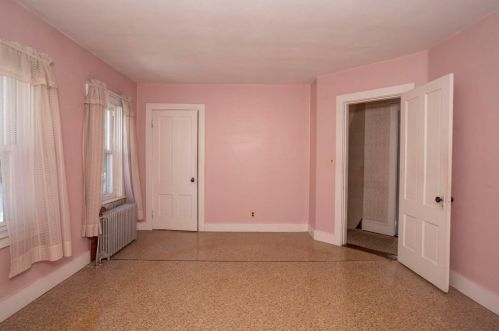 50 Caswell St, Taunton MA 02718-1120 exterior