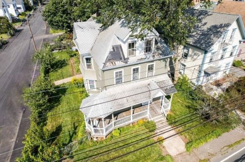 73 Tremont St, Taunton MA 02780-3083 exterior