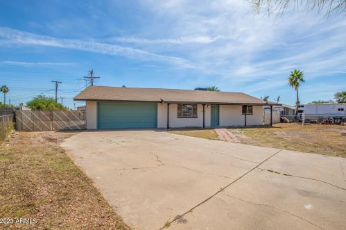 10713 Oasis Dr, Mesa, AZ 85208-5701