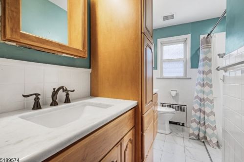 30 Mary St, Belleville NJ 07109-2363 exterior