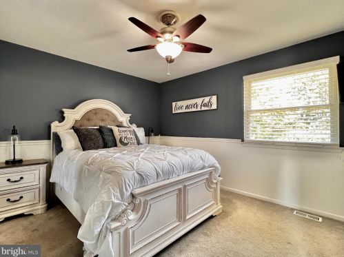 205 Wrexham Ct, West Deptford NJ 08096-4237 exterior