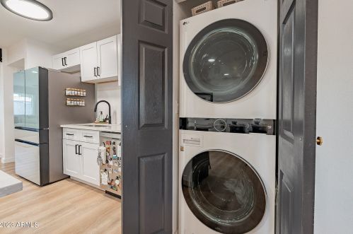 3320 Claire Dr, Phoenix AZ 85032-4933 exterior