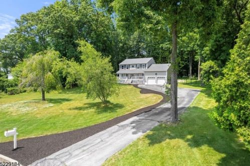 20 Southfield Dr, Wantage NJ  07461-3036 exterior