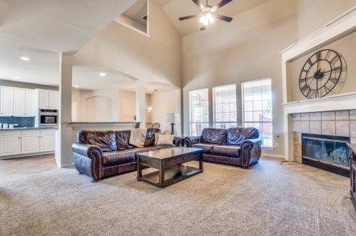 2709 Oakland Hl Dr, Plano TX 75025-6448 exterior