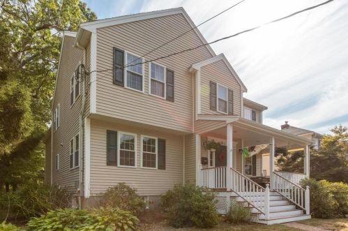 154 Laurel Dr, Needham, MA 02492-3207