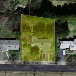 1595 Commonwealth Ave, Newton MA 02465-2800 aerial view