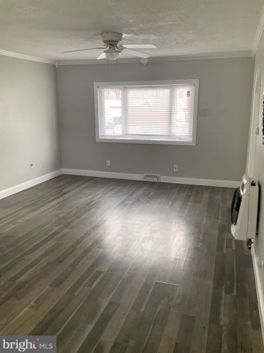 819 Maryland Ave, West Deptford NJ 08096-5330 exterior