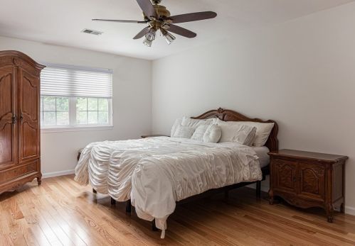 41 Wildwood Dr, Southborough MA 01772-1990 exterior