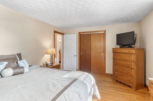 399 Park St, North Reading MA 01864-2809 exterior