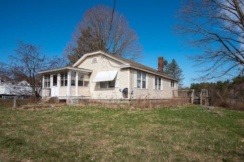 223 Whitins Rd, Sutton MA  01590-2713 exterior