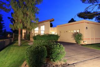 4041 Cortez St, Phoenix, AZ 85029-3028