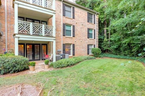 3650 Ashford Dunwoody Rd, Atlanta GA  30319-2020 exterior