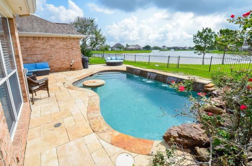 9111 Bonbrook Bnd Ln, Richmond TX 77469-4730 exterior