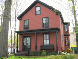 20 Emerson St, Newton, MA 02458-1605