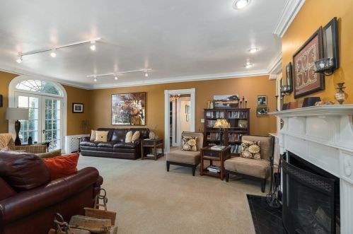 802 Hale St, Beverly MA 01915-2212 exterior