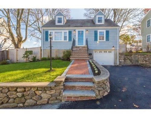94 Robbins Rd, Arlington, MA 02476-7515