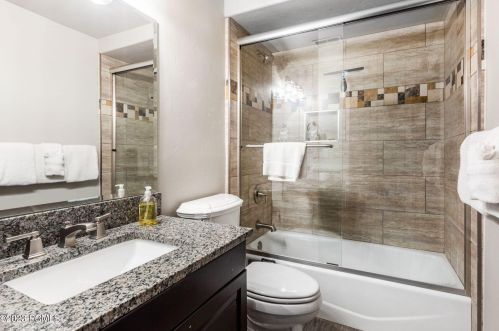 1390 Mdw Loop Rd, Park City UT 84098-5945 exterior