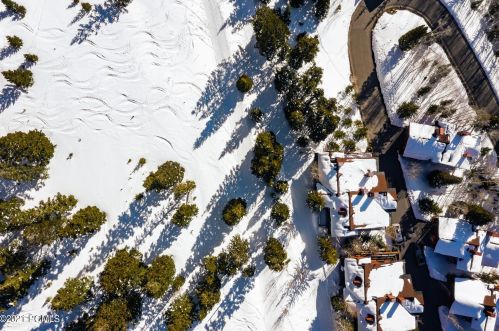 8200 Royal St, Park City UT  84060-5109 exterior