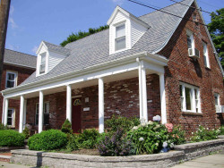 65 Clinton St, Newton, MA 02458-1233