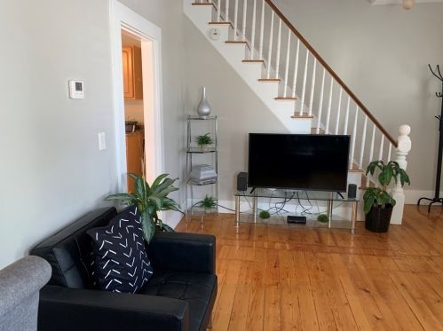 115 Bussey St, Dedham, MA 02026-2231