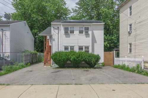 550 Hampshire St, Lawrence MA  01841-1041 exterior