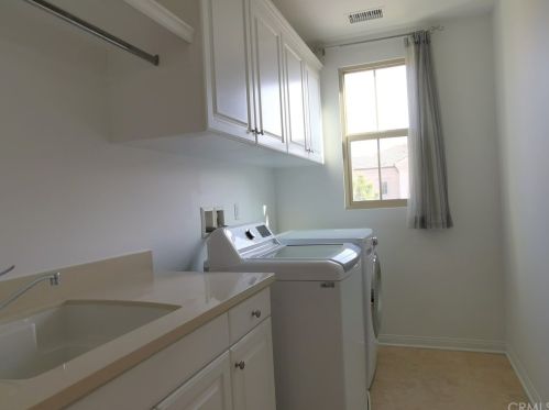 204 Parkdale, Irvine CA 92620-2167 exterior