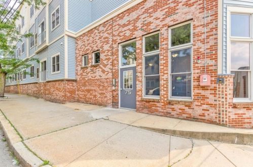 75 Walnut St, Peabody MA  01960-8600 exterior