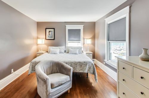 3325 Kenilworth Ave, Forest View IL 60402-1661 exterior