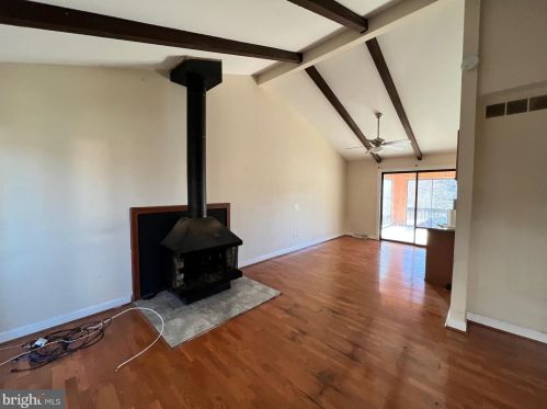 5429 Wolf River Ln, Columbia MD 21045-2258 exterior