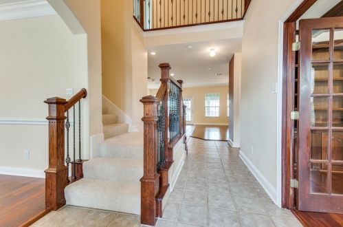 1019 Thorncliff Trl, Irving TX  75063-4496 exterior