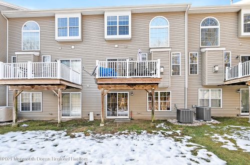 19 Brookfield Dr, Jackson Twp NJ 08527-3865 exterior