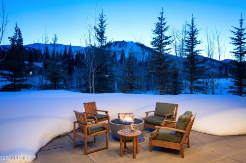 229 White Pne Cyn Rd, Park City UT 84060-6506 exterior