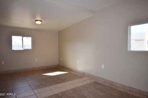 16624 28 Pl, Phoenix AZ 85008-4705 exterior