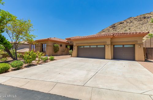 3006 Ashurst Dr, Phoenix, AZ 85045-2288