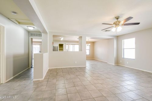 3008 Blue Sky Dr, Phoenix AZ  85083-5854 exterior