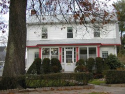 343 Auburndale Ave, Newton, MA 02466-1213