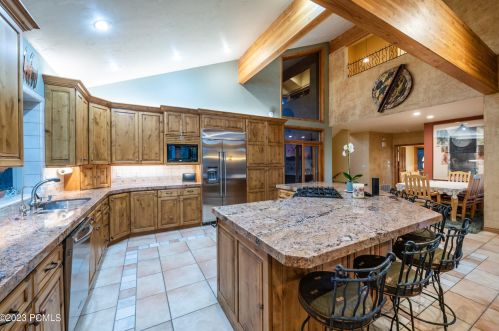 2068 Mahre Dr, Park City UT 84098-8508 exterior