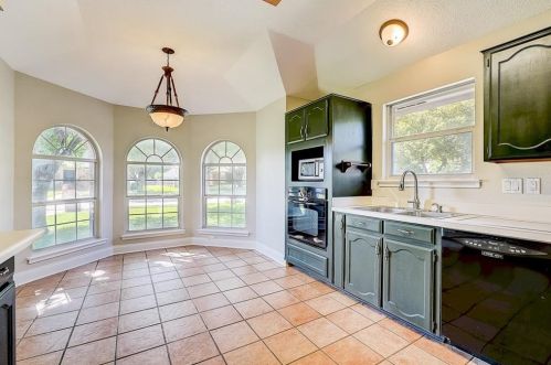 6206 Coral Ln, Garland TX 75048-3380 exterior