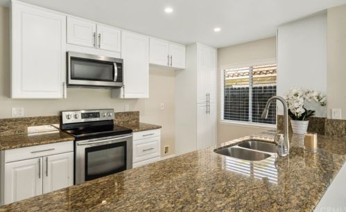 14732 Sweetan St, Irvine CA 92604-2425 exterior