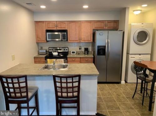 243 Barclay Ct, West Deptford NJ 08051-2013 exterior