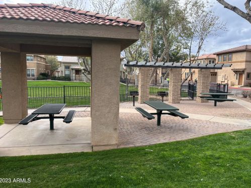 1225 36th St, Phoenix AZ 85008-5303 exterior